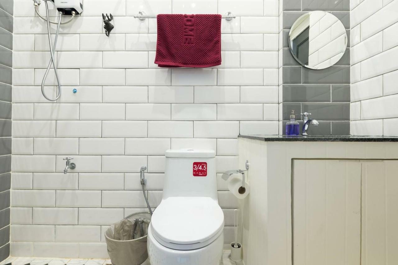 196 Oldtown Chic Hostel Бангкок Экстерьер фото